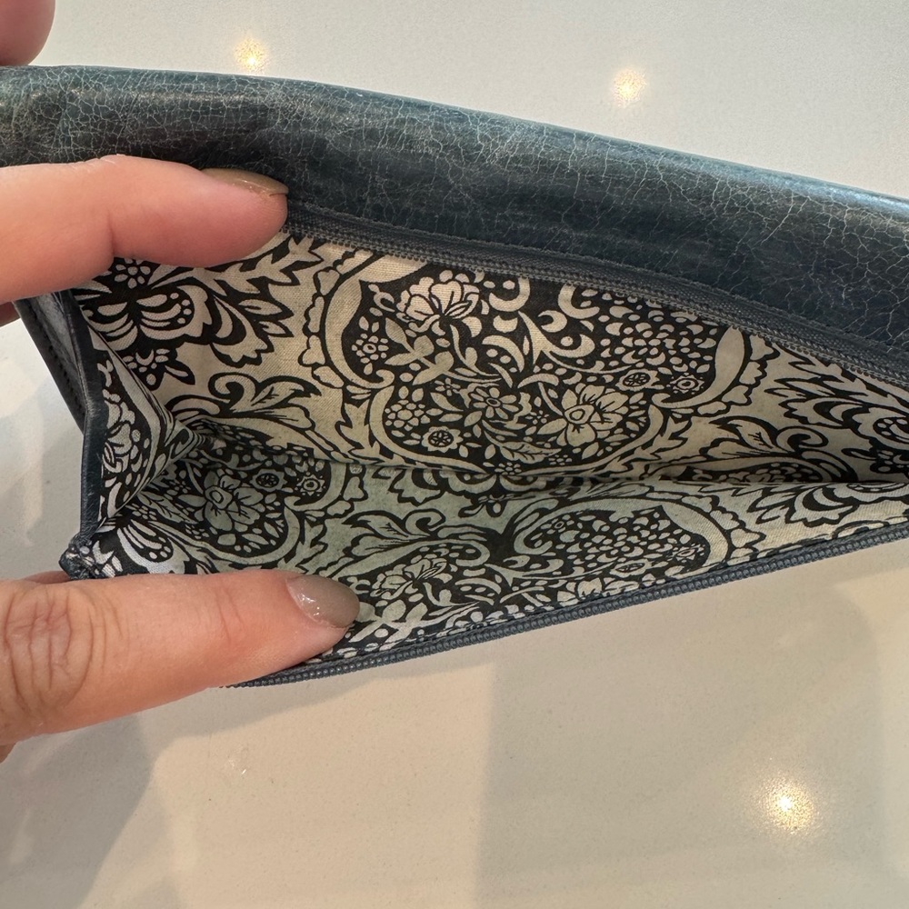 Hobo Blue Leather Clutch/Wallet - Picture 3 of 4